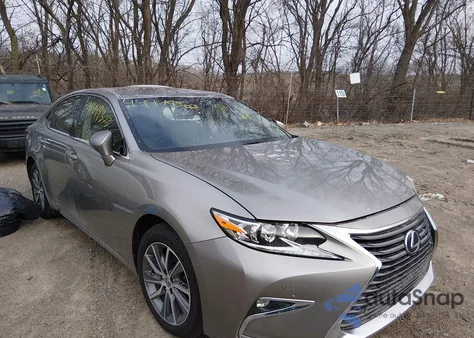 2016 Lexus Es 300H z USA, uszkodzony, nr VIN JTHBW1GG5G2103704